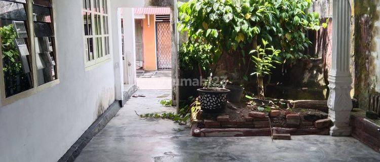 Rumah Asri Dekat Masjid, 3 Kamar Tidur Unfurnished 1
