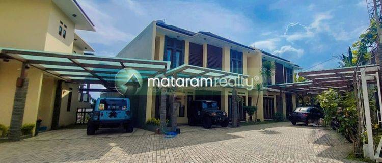 Rumah Mewah Fully Furnished di Ciumbuleuit Ada Kolam Renang 1