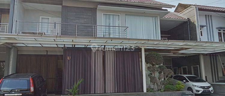 disewakan rumah sangat cocok untuk kantor , dalam cluster antapni 1