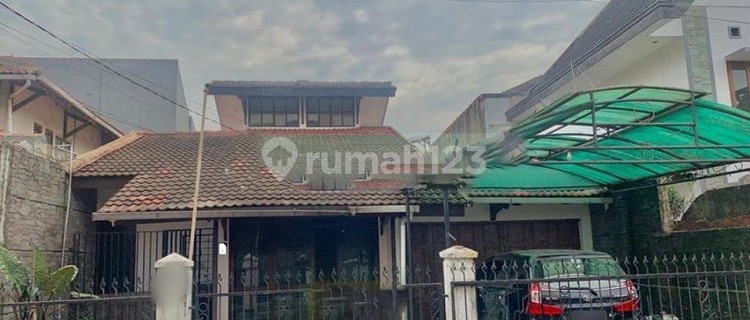 For Rent: 1-Story Building House, Semi-Furnished, Near Pasteur Toll Road. 1