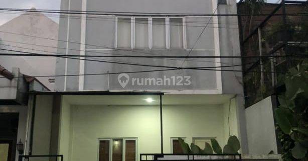 Dijual Rumah 3 Lantai Regency Melati Mas  1