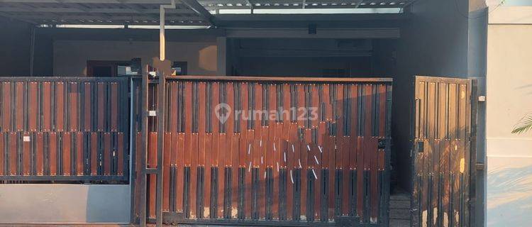 Dijual Rumah 2 Lantai di Kawasan Bendungan Hilir, Jakpus 1