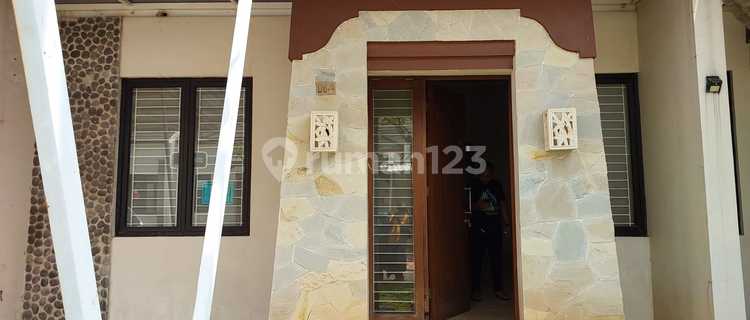 For Sale: House in Bali Resort Gunung Sindur 1