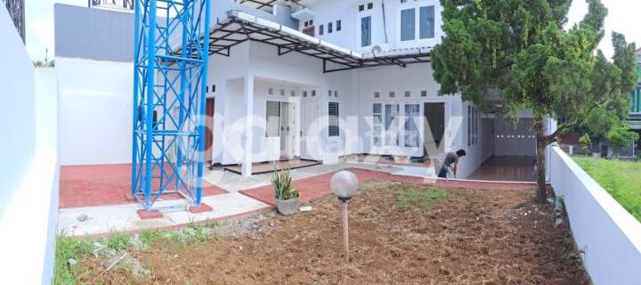 Disewakan Rumah Candi Golf Cluster Aspen, Tembalang Semarang 1