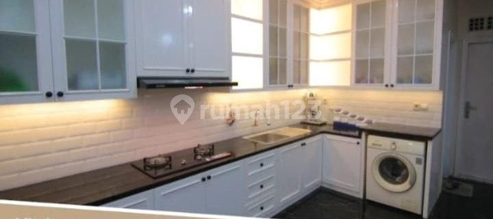 Modern Luxury 7-Bedroom Fully Furnished House in Kota Baru Parahyangan Cluster, Bandung 1