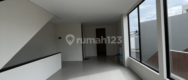 For Rent 2nd Floor Shop House + Rooftop in Sasakirana, Kota Baru Parahyangan 1