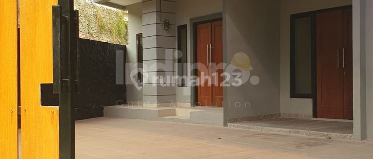 Rumah Bagus Luas, Nyaman Siap Huni Dekat Pintu Toll Jelupang Serpong  1