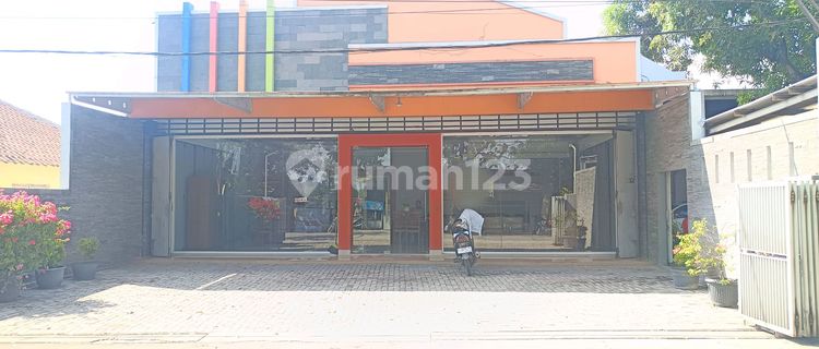 Good Ready-to-Use Showroom Ruko Near Plumbon Toll Gate, Cirebon 1