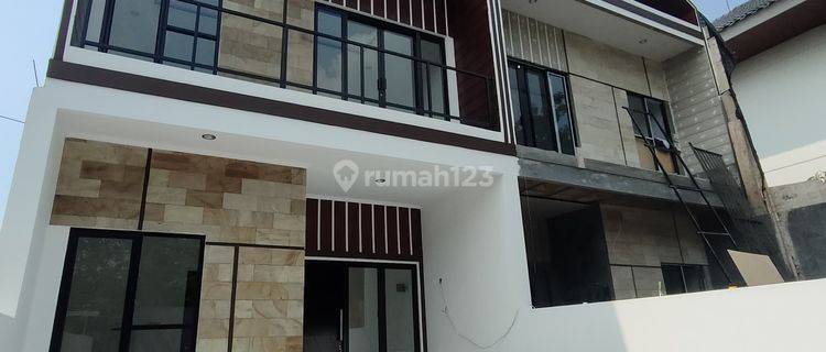 Rumah 2 Lantai Shm Siap Huni Di Cipayung Jaktim Dp 0% Free Canopy 1