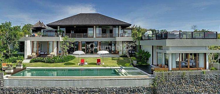 Private Villa With Jimbaran Bay Airport View 1