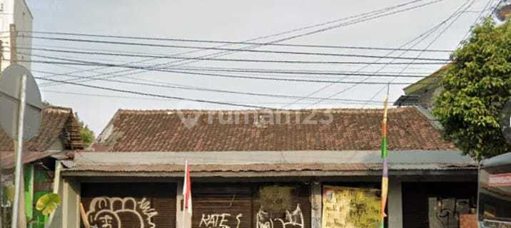 FOR RENT: SHOPHOUSE AT CONDONGCATUR DEPOK SLEMAN MR/66094 AG 1
