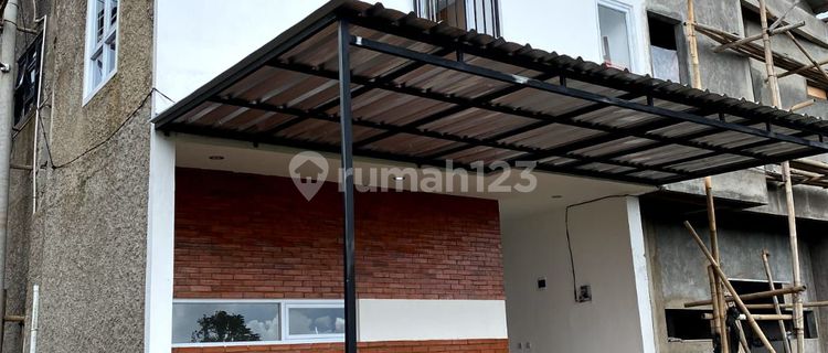Rumah 2 Lantai SHM di Setiabudi dekat UPI Baru Bandung Utara 1