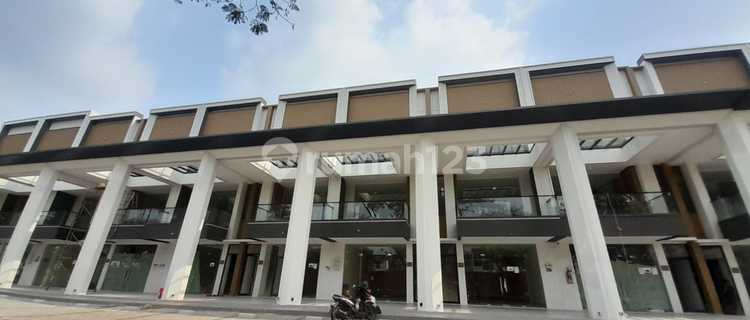 Menteng Studio Loft Ruko Gading Serpong 》Land area: 120 m²》Building area: 268 m²》Distance: 3 km》3 Floors》Alfresco type 1