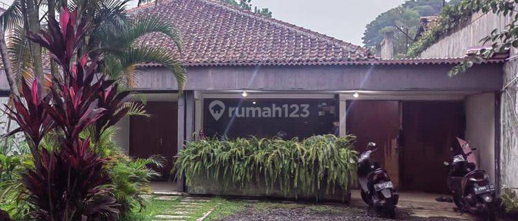 Dijual Cepat Rumah Cocok Untuk Komersil di Jl. H. Juanda Raya Dago, Bandung, Jawa Barat  1