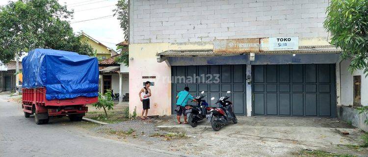 ruang usaha 2 lantai di bangetayu wetan 1