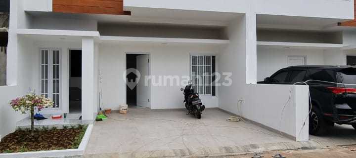 2-Story House in a Cluster in Lebak Bulus 1