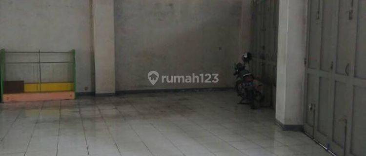 Ruang Usaha Plus Gudang di Jalan Kopo Strategis 1