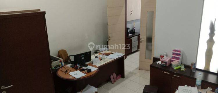 Dijual Ruko Lokasi Strategis di Mainroad Surya Sumantri 1