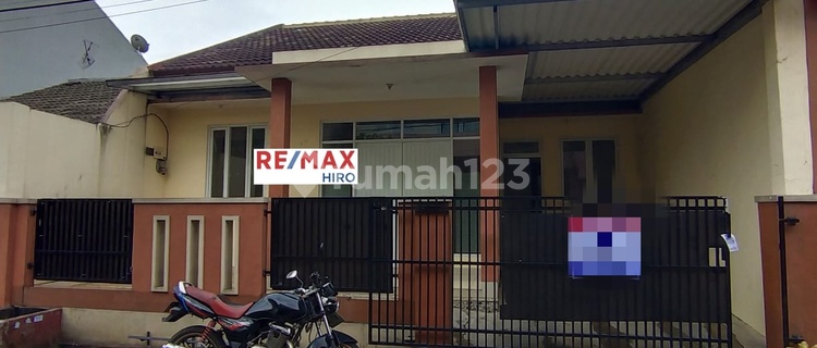 Disewakan Rumah Siap Huni di Sekitar Galaxy, Bekasi Selatan  1