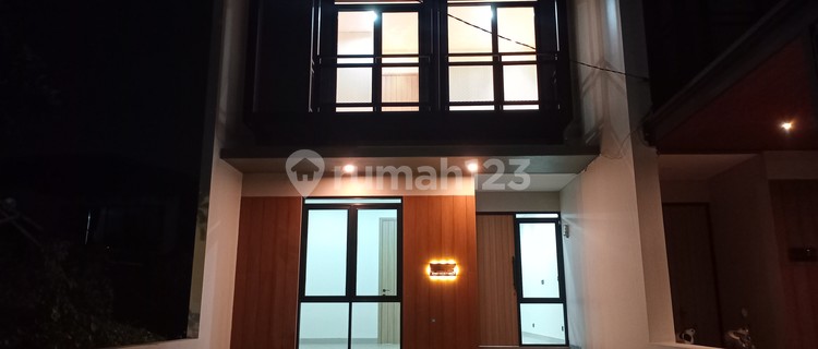 JUAL RUMAH BARU KEREN SHM DALAM KOMPLEK ONE GATE Dekat Sport Jabar Arcamanik 1