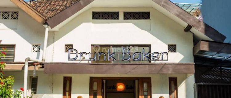DIJUAL RUMAH USAHA  DI KOTA BANDUNG SAYAP JL ASIA AFRIKA BANDUNG 1