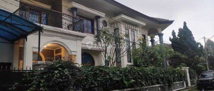 Mewah Rumah di Antapani Bandung 2 Lantai Bagus SHM Siap Huni 1