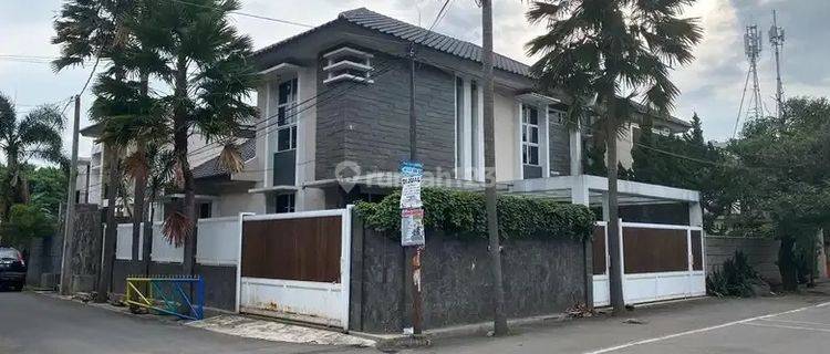 Rumah Mainroad Antapani 2 Lantai SHM Bagus 1