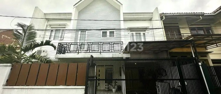 Dijual Rumah 3 Lantai Turangga Buahbatu Siap Huni SHM 1