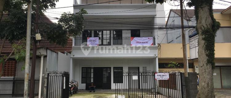 New Shop House 3.5 Floors Area Riau Mainroad Gandapura Center of Bandung City 1