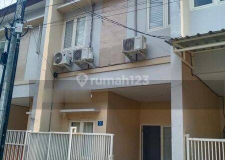 Rumah Townhouse Di Kutisari Utara Lokasi Strategis 1