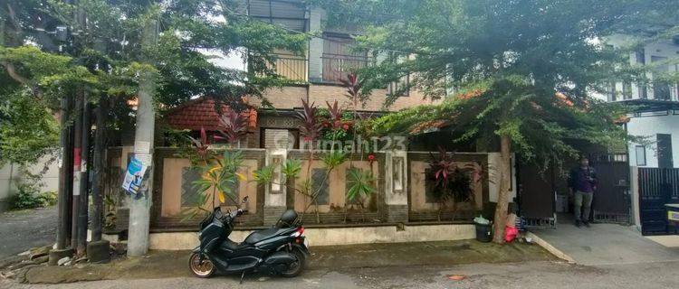 Di jual rumah lokasi sangat strategis nyaman dekat kmana2 1