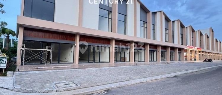 Strategic and Ready-to-Occupy Shophouse Near Airport in Virginia Park 1