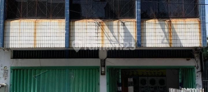 Strategic and Ready-to-Occupy Shop House on Gunung Latimojong Street 1