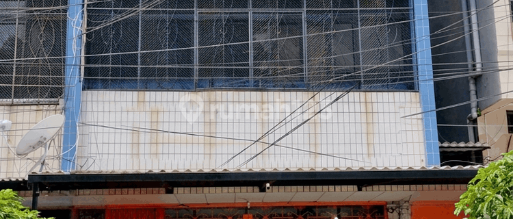 Strategic Shop House on Jl Tentara Pelajar Prime Location with Heavy Traffic 1