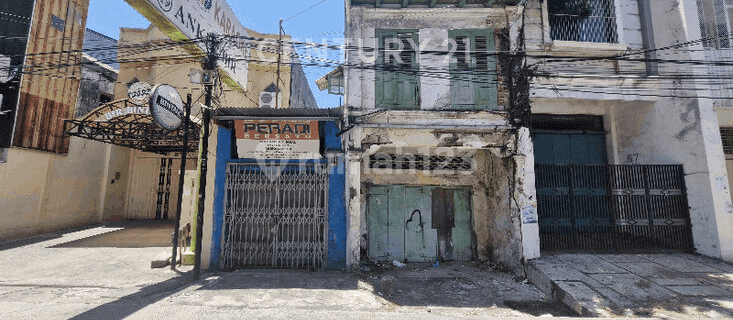 Rumah Tua Ada Akses 2 Jalan Di Kawasan Pecinan Kota Makassar 1