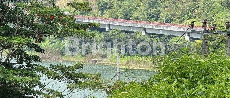 Tanah Pinggir Jalan Raya Bedugul View Danau 1