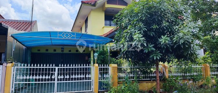 Modernland Cluster Mahkota Old House, Wide Street 1