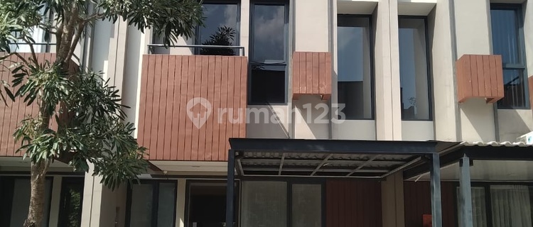 Tabebuya Invensihaus On Main Road Ready to Occupy 1