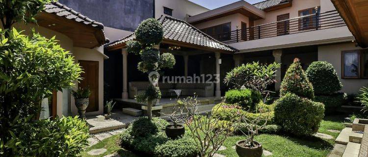 Beautiful Luxurious Modern Ready-to-Live House Near Sanur Bali 1