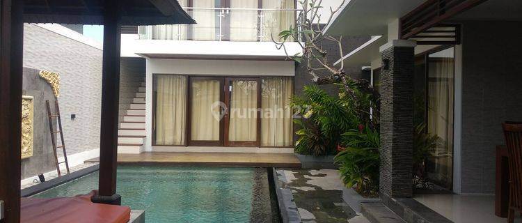 Villa Cantik Aesthetic di dekat Pantai Nyanyi Bali 1