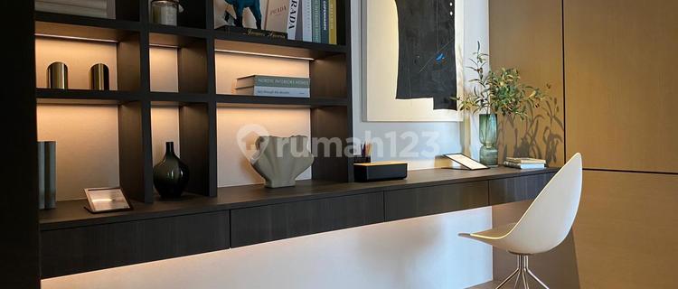 Luxury Apartment Regen Residences - 3 BR - Fully Furnished - 251 sqm  1