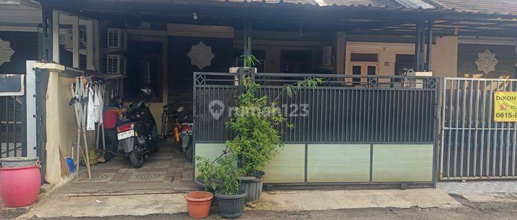 Dijual cepat rumah semi furnish di Villa Riski Ilhami 1