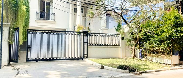 Rumah Mewah American Classic 2 Lantai Ring 1 Kebayoran Baru  1