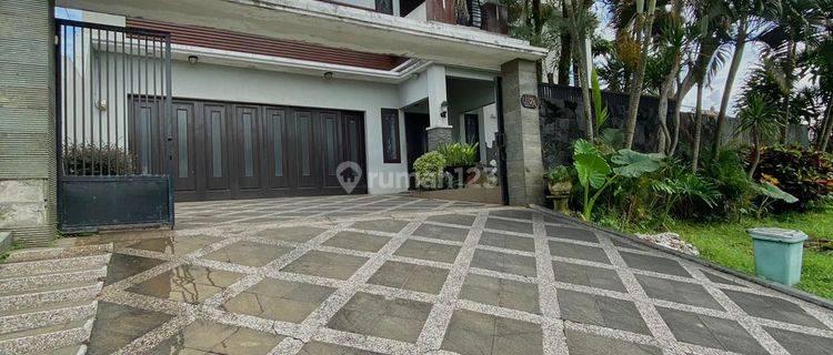 Rumah Mewah Posisi Hook Villa Puncak Tidar  1