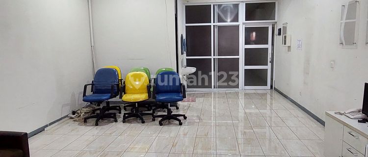 Ruko Bagus Well-Maintained 2.5 Floors Ready to Use in Kota Baru Parahyangan 1