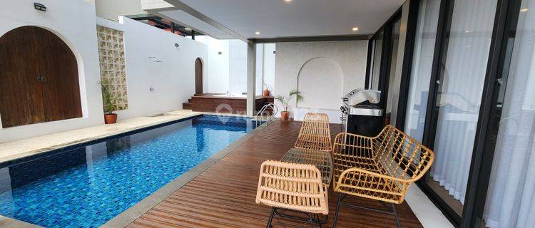 Villa Cantik Full Furnished View Kota Bandung di Dago Pakar 1