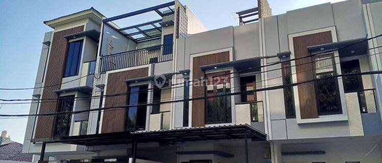 Rumah Modern 2 Lantai Bagus Unfurnished SHM Di Cempaka Putih 1