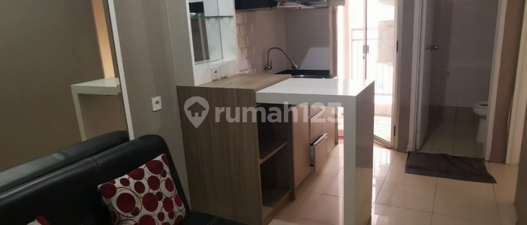 First come, first served for a fully furnished apartment with pool view, easy access to inner-city & outer-city toll roads, hospitals, malls, and schools. Price is highly negotiable, the most important thing is that you love the apartment. Just bring your suitcase and move in! 1