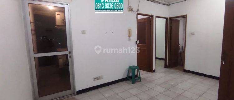 MRT ,trans jakarta,COMUTTER line mudah di akses menuju apartm Mediterania gajah Mada ,terjangkau  fasilitas kuliner ,hiburan ,bisnis pertokoan ,perkantoran cocok sekali untuk investasi  1