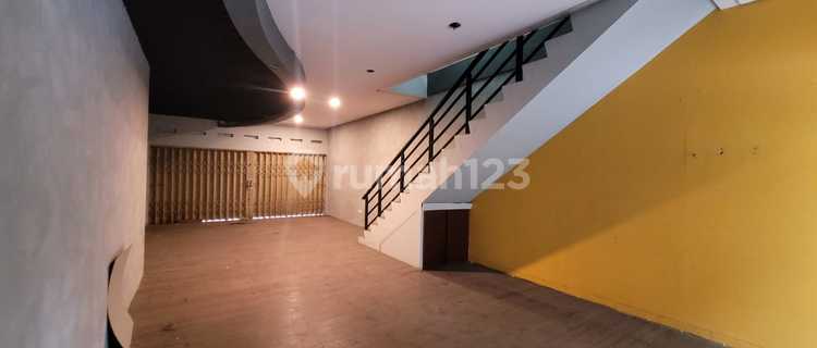 Ruko 3 Lantai Dekat Gate Tol di Istana Pasteur Regency Bandung 1